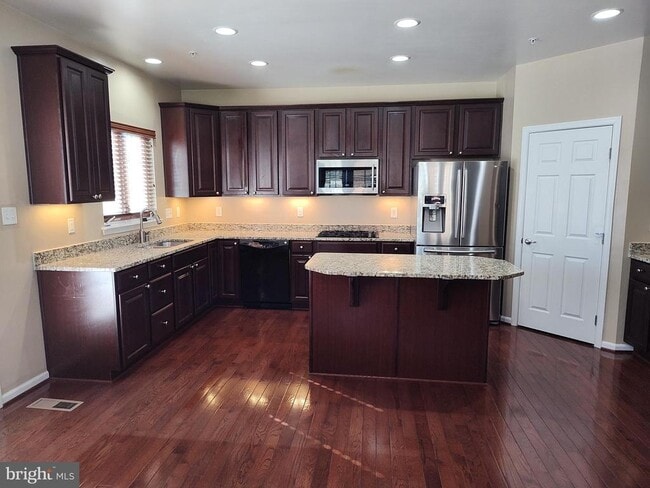 Building Photo - 1022 Ironwood Ln