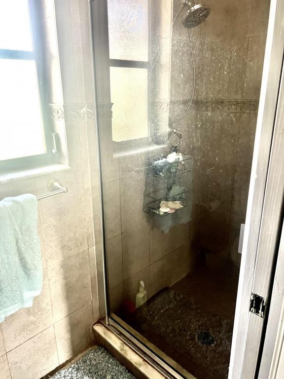 Building Photo - 2013 Redmond St