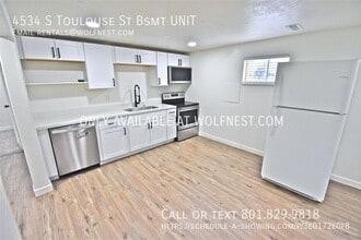 Building Photo - 4534 Toulouse St