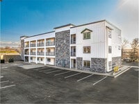 Building Photo - Raintree Apartments