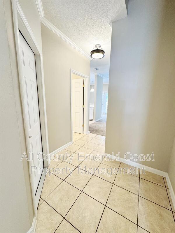 Building Photo - 732 E Mack Bayou Dr
