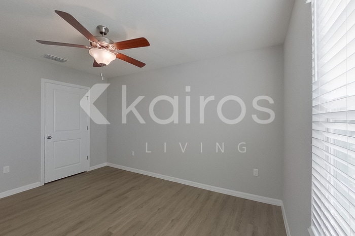 Building Photo - 8647 SW 43rd Ter