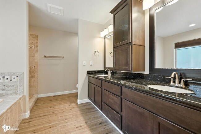 Building Photo - 4 Bedroom | 2.5 Bathroom | Garage - Conven...