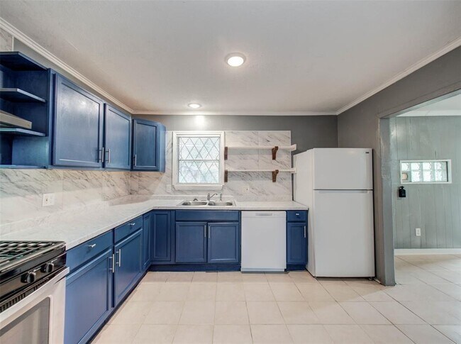 Building Photo - 3630 Corksie St