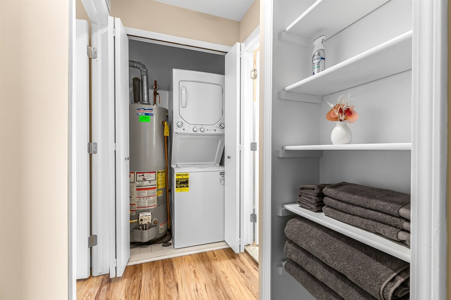 Building Photo - 18443 Sharon Ln