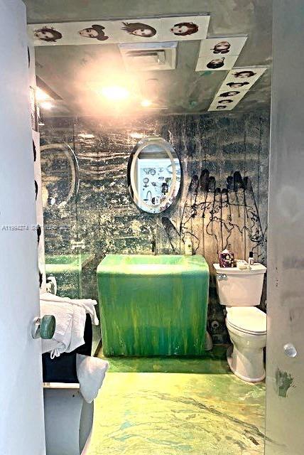 Building Photo - 1100 West Ave