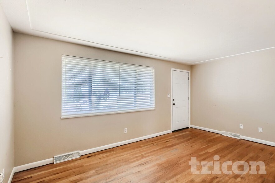 Building Photo - 915 S Tyler Ave