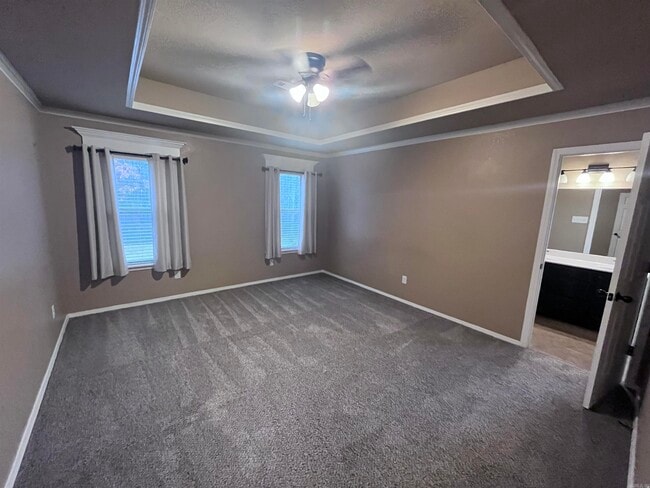 Building Photo - 439 Nottingham Dr