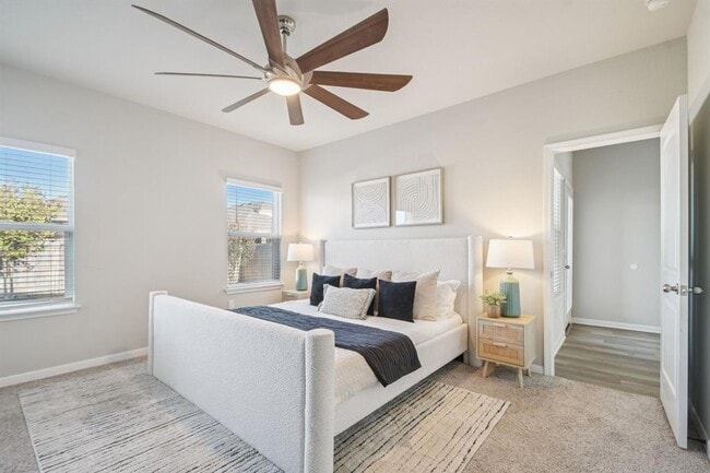 Building Photo - 1801 Fairhaven Gtwy