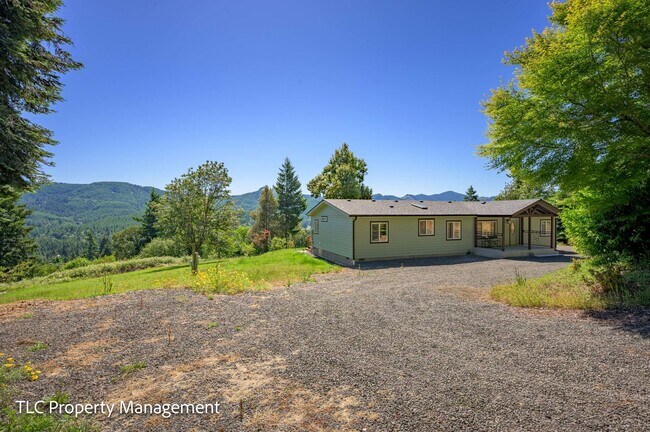 Building Photo - 3bd/2bath Home with a view!!
