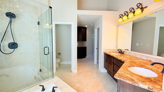 Building Photo - Gorgeous Two (2) Suites--- Executive Style 2BD/2.5BA + Loft, Two-Story TH at The Lake at Canyon L...