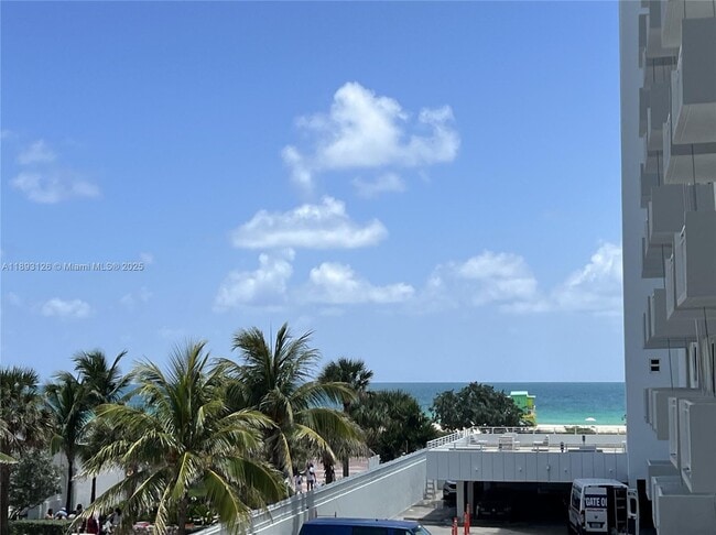 Building Photo - 345 Ocean Dr