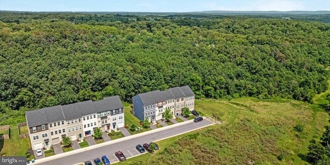 Building Photo - 267 Patchwork Dr