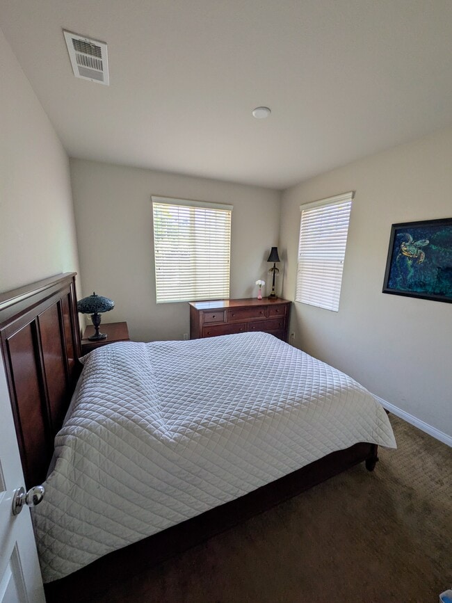 Building Photo - 3433 Arborview Dr