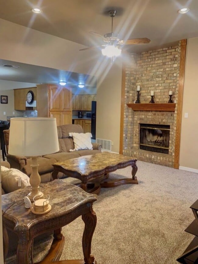 Building Photo - RENTAL Fully Furnished 4 bedroom home