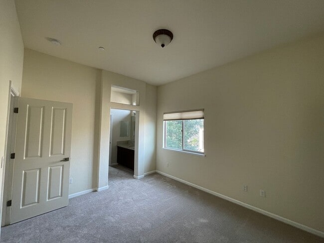 Building Photo - Where Luxury Meets the Skyline – Now Available