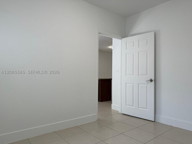 Building Photo - 4017 SW 149th Ct