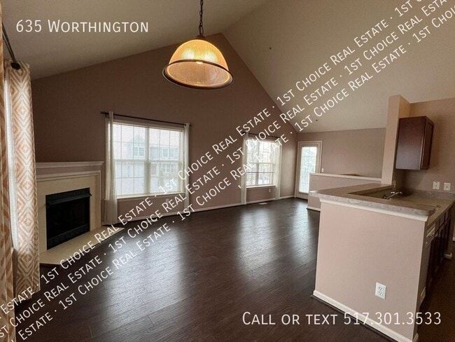 Building Photo - 635 Worthington-
