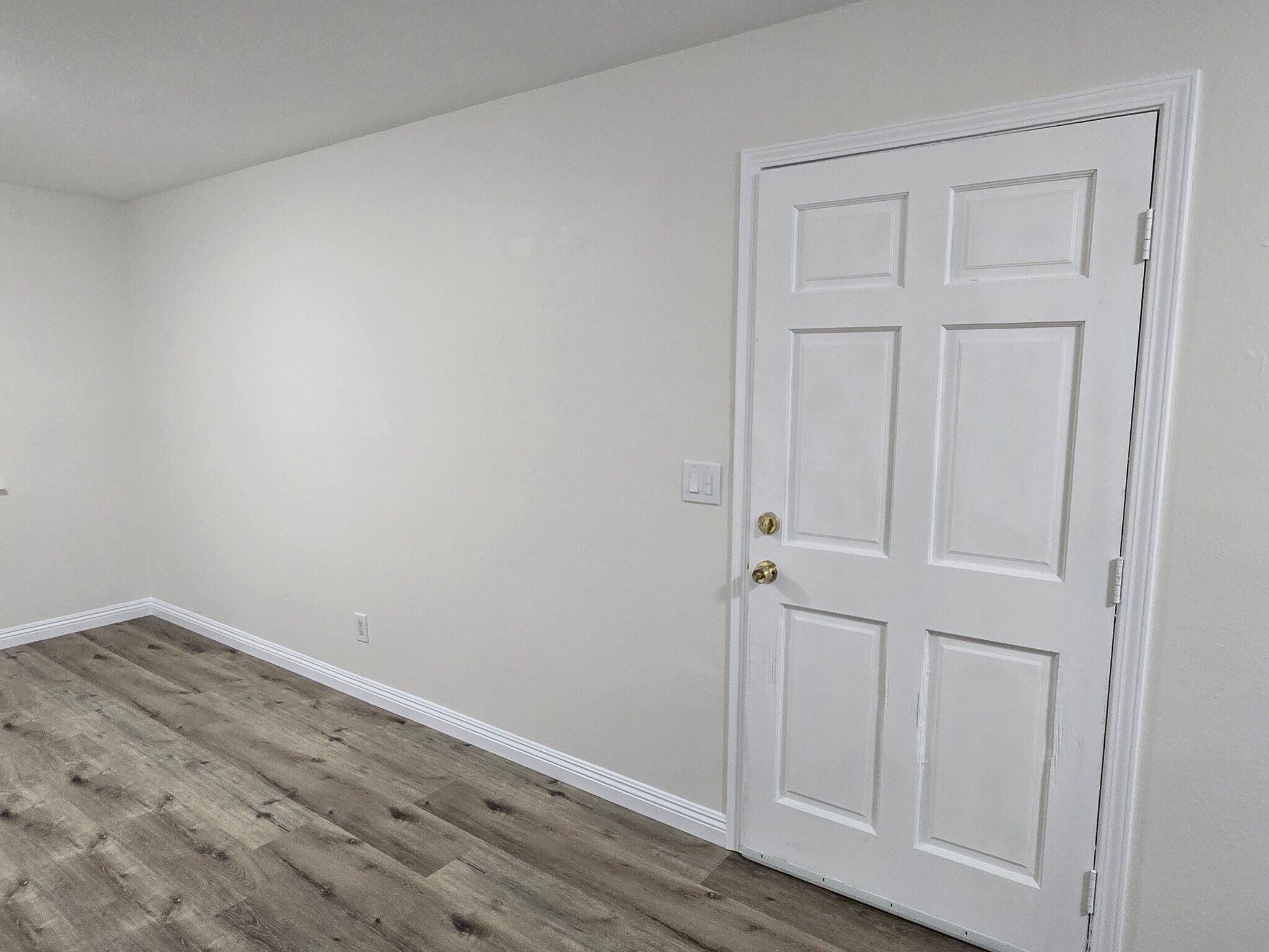 Building Photo - 2795 Conejo Dr
