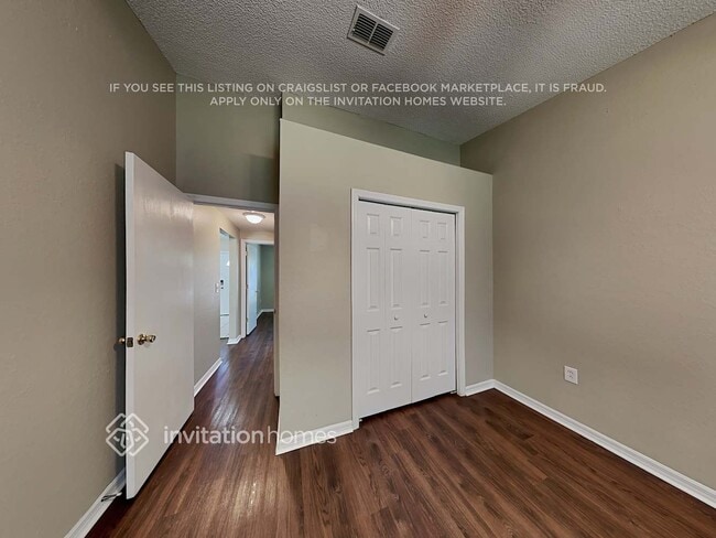 Building Photo - 6689 Shepherd Oaks St