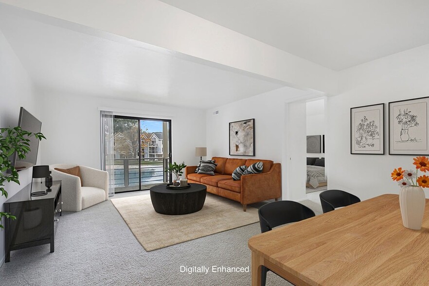 Primary Photo - Dupont Lakes Apartments