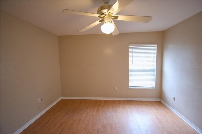 Building Photo - 447 Via Del Sol Dr