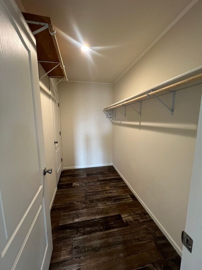 Building Photo - Horse Property