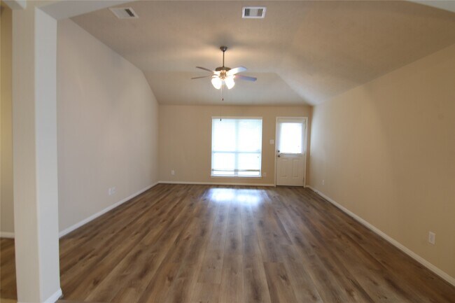 Building Photo - 3431 Lilac Ranch Dr