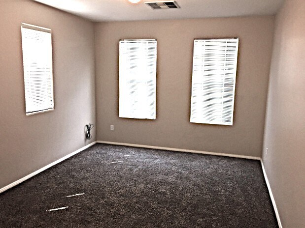Building Photo - 8440 Walker Gardens Pl