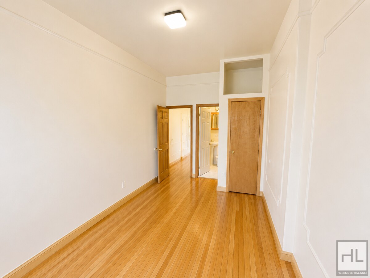 Building Photo - BREVOORT PLACE