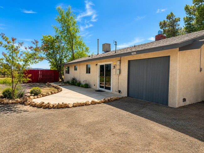 Building Photo - 18515 Symeron Rd