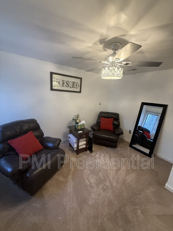 Building Photo - 14300 Cove Ridge Pl