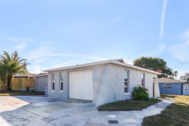 Building Photo - 6402 Bandura Ave