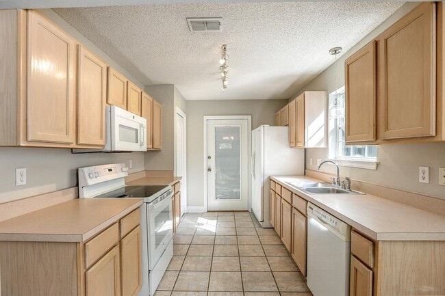 Building Photo - 5079 Mint Hill Ct