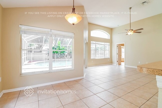 Building Photo - 8944 Southbay Dr