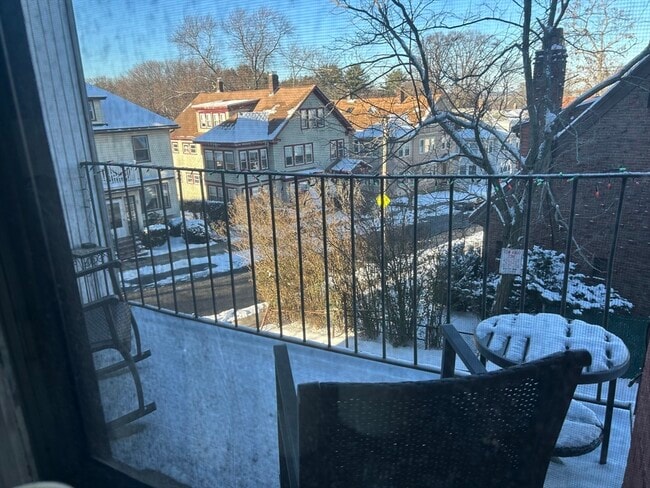 Building Photo - 2039 Commonwealth Ave