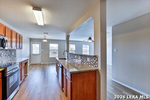 Building Photo - 233 N Willow Way