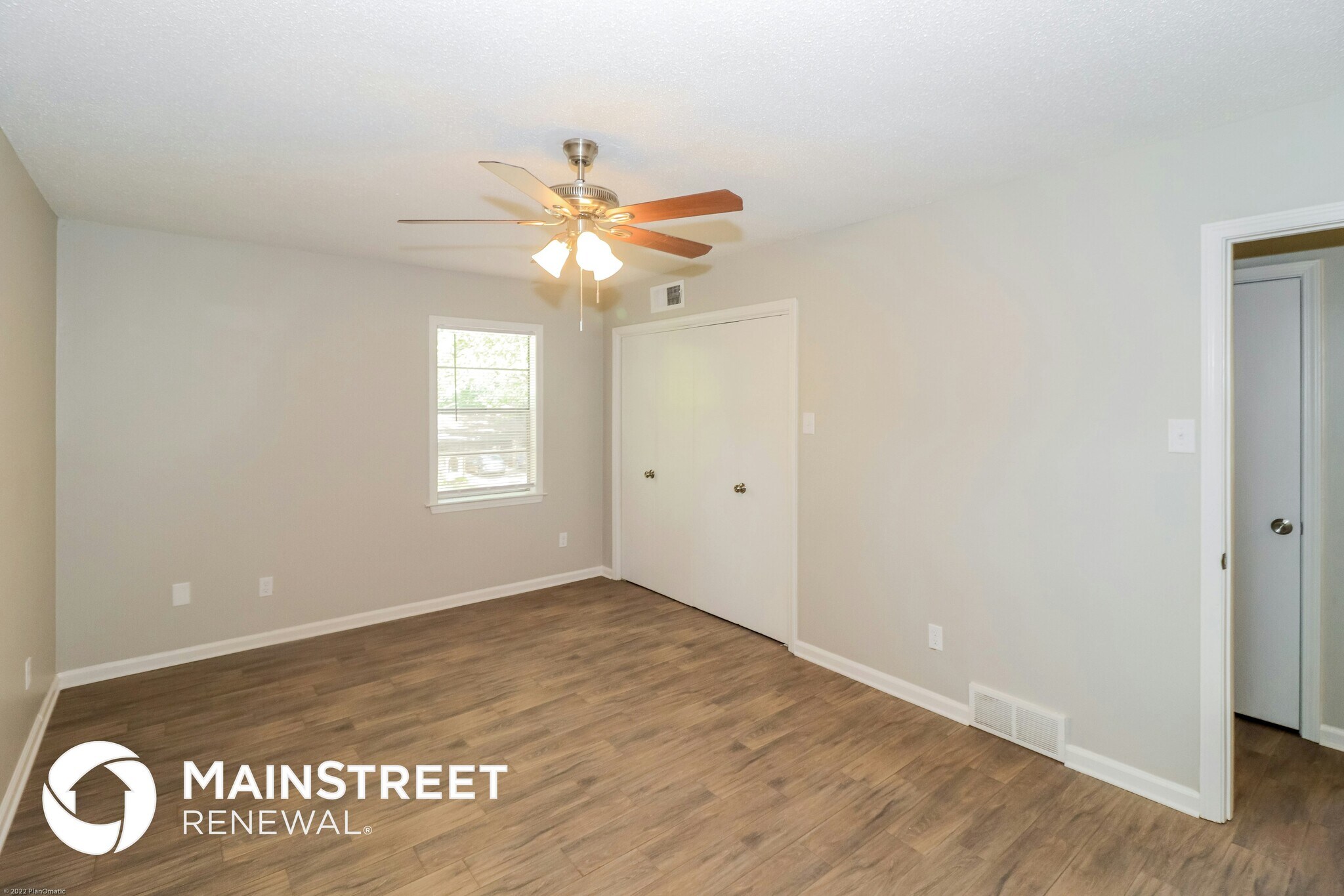 Building Photo - 5380 Albemarle Dr