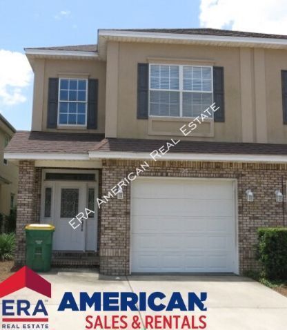 Primary Photo - Walton Oaks Townhome!