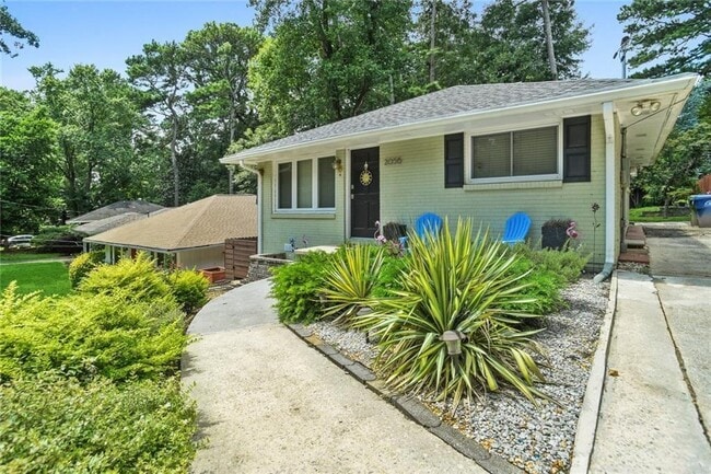 Building Photo - 2056 Arlington Ave NE