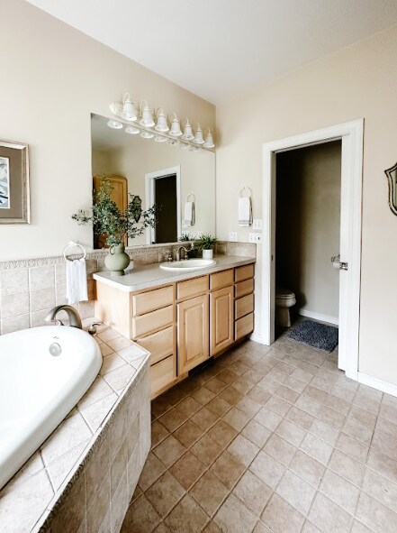 Master Bath - 2148 Candlewood Ave