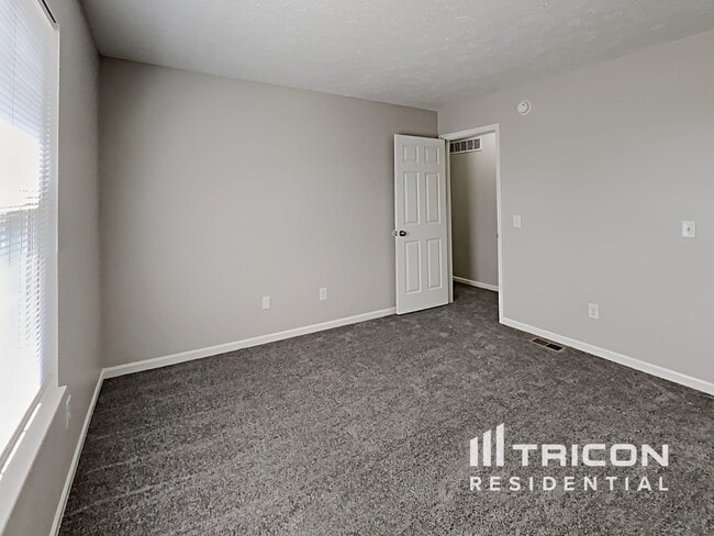 Building Photo - 1212 Green River Ct