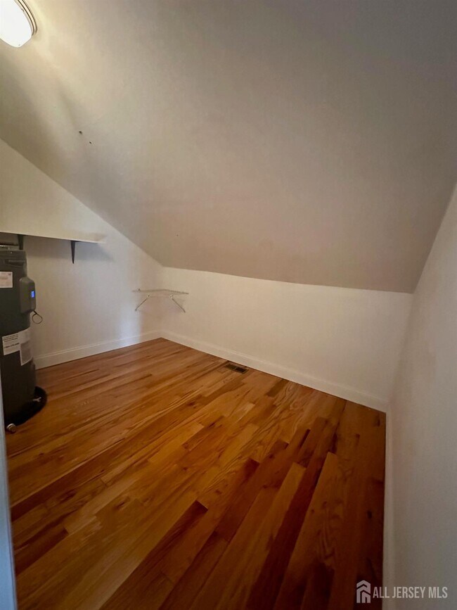 Building Photo - 99 Thoreau Dr