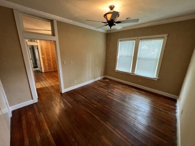 Building Photo - Spacious 5-Bedroom Home in Prime Zachary Location