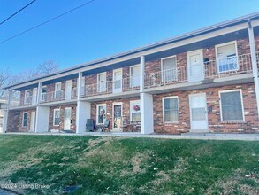 Building Photo - 4501 S 6th St