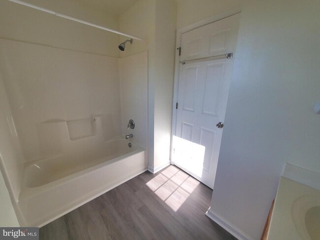 Building Photo - 110 Duck Creek Ln