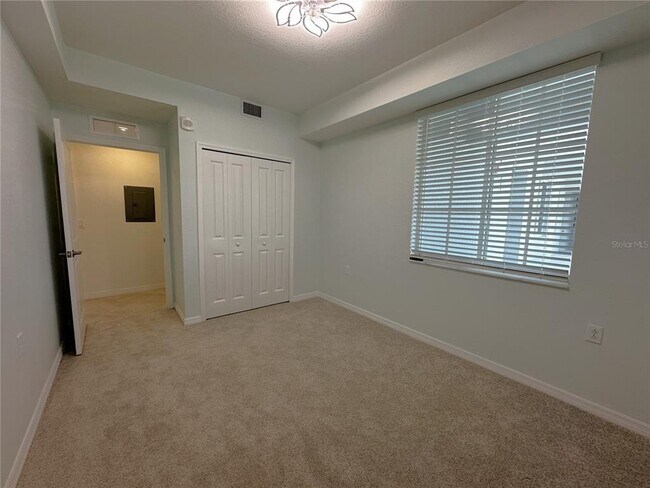 Building Photo - 14211 Heritage Landing Blvd