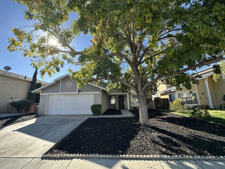 Primary Photo - 4732 Katrina Pl