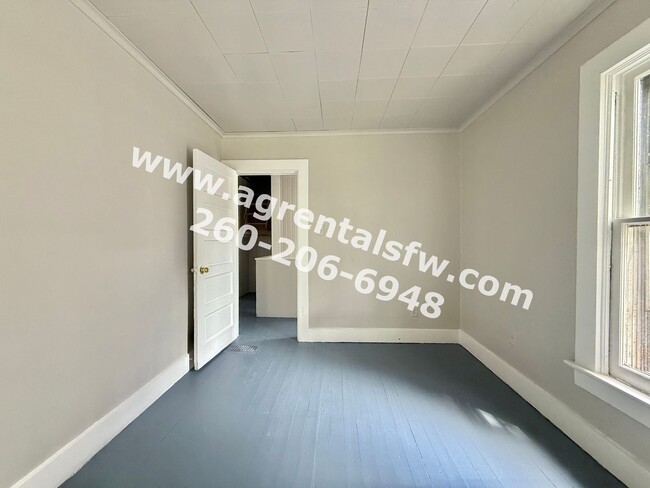 Building Photo - 4 Bedroom Home - Section 8 OK!