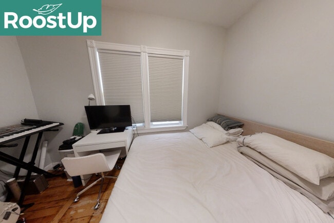 Building Photo - Furnished Private Bedroom in East Boston